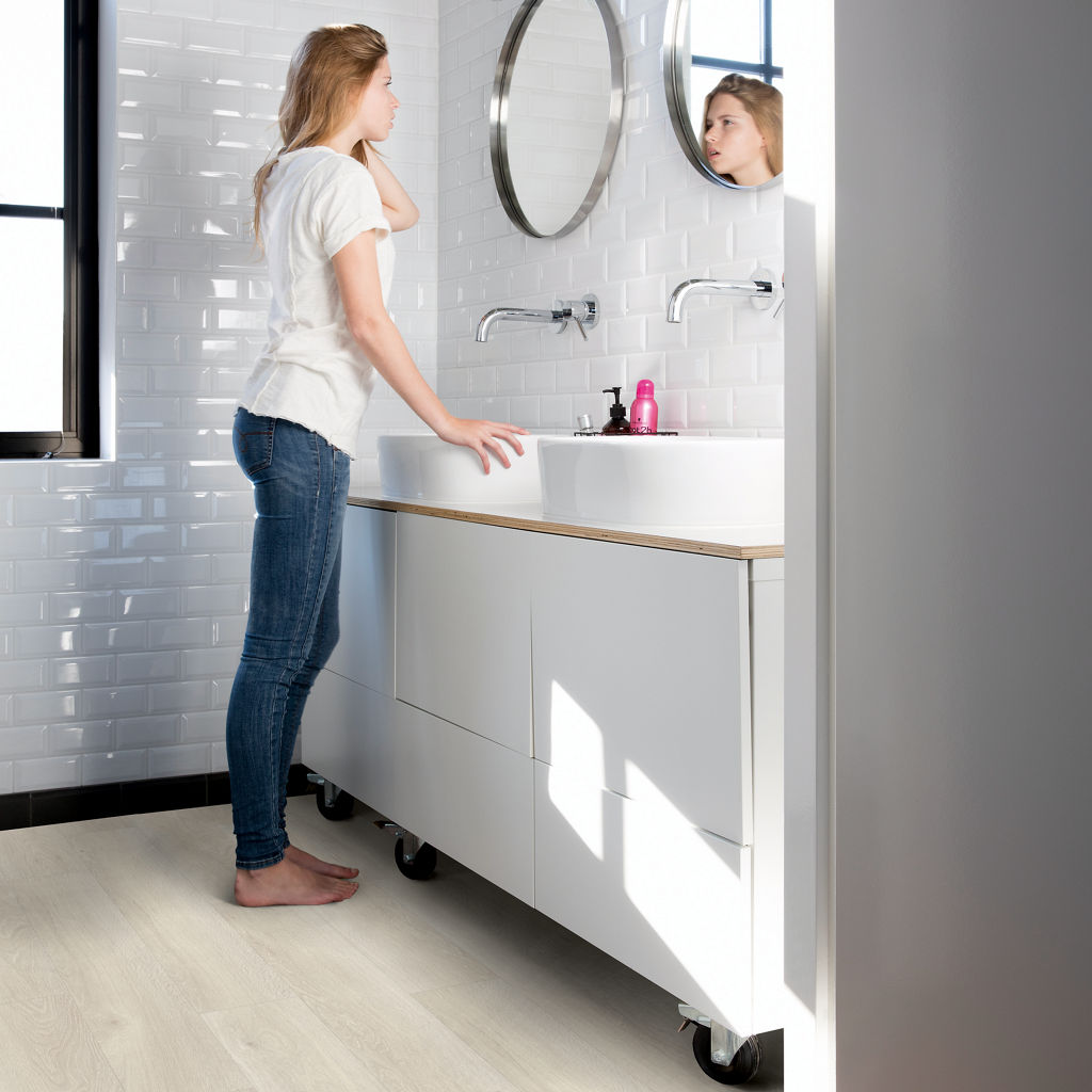 Vinyle Chêne brise marine clair AVMPU40079 - Quick-Step – Image 5
