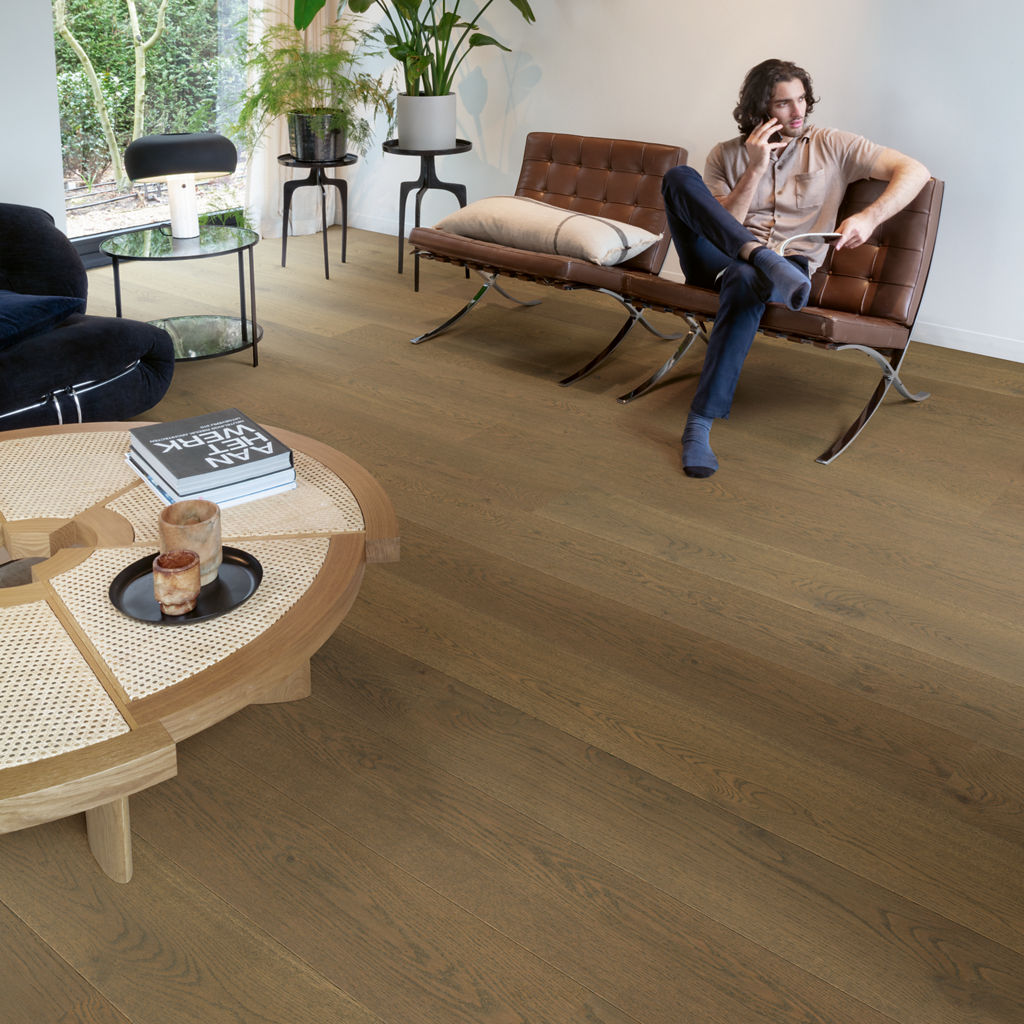 Parquet Chêne marron vieilli extra mat CASC5676 - Quick-Step – Image 2